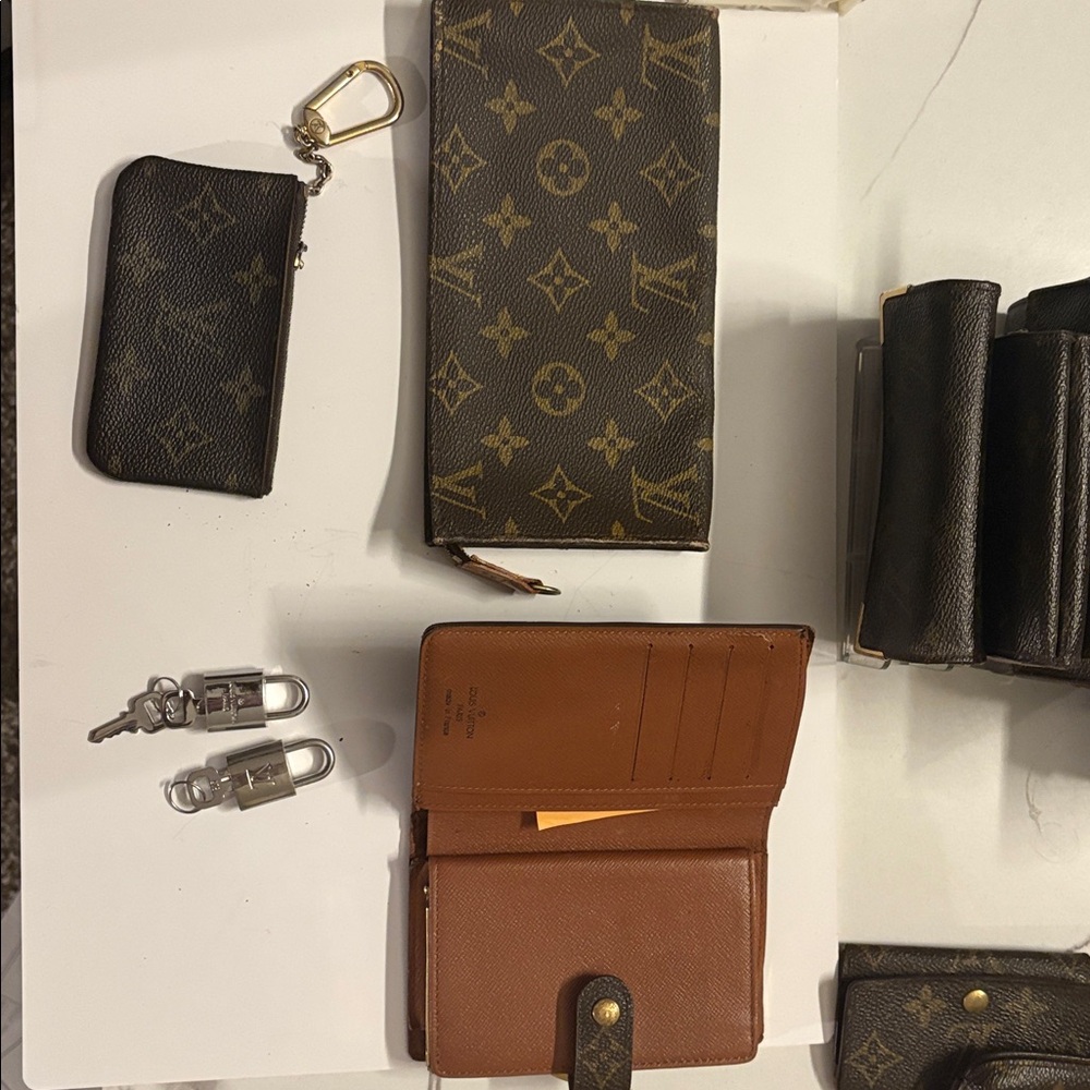 🎉WINNERS CHOICE 🎉Louis Vuitton Brown Monogram Wallet Collection - Picture 5 of 7